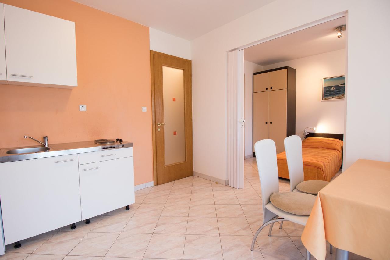 Apartments Laura Матулі Екстер'єр фото