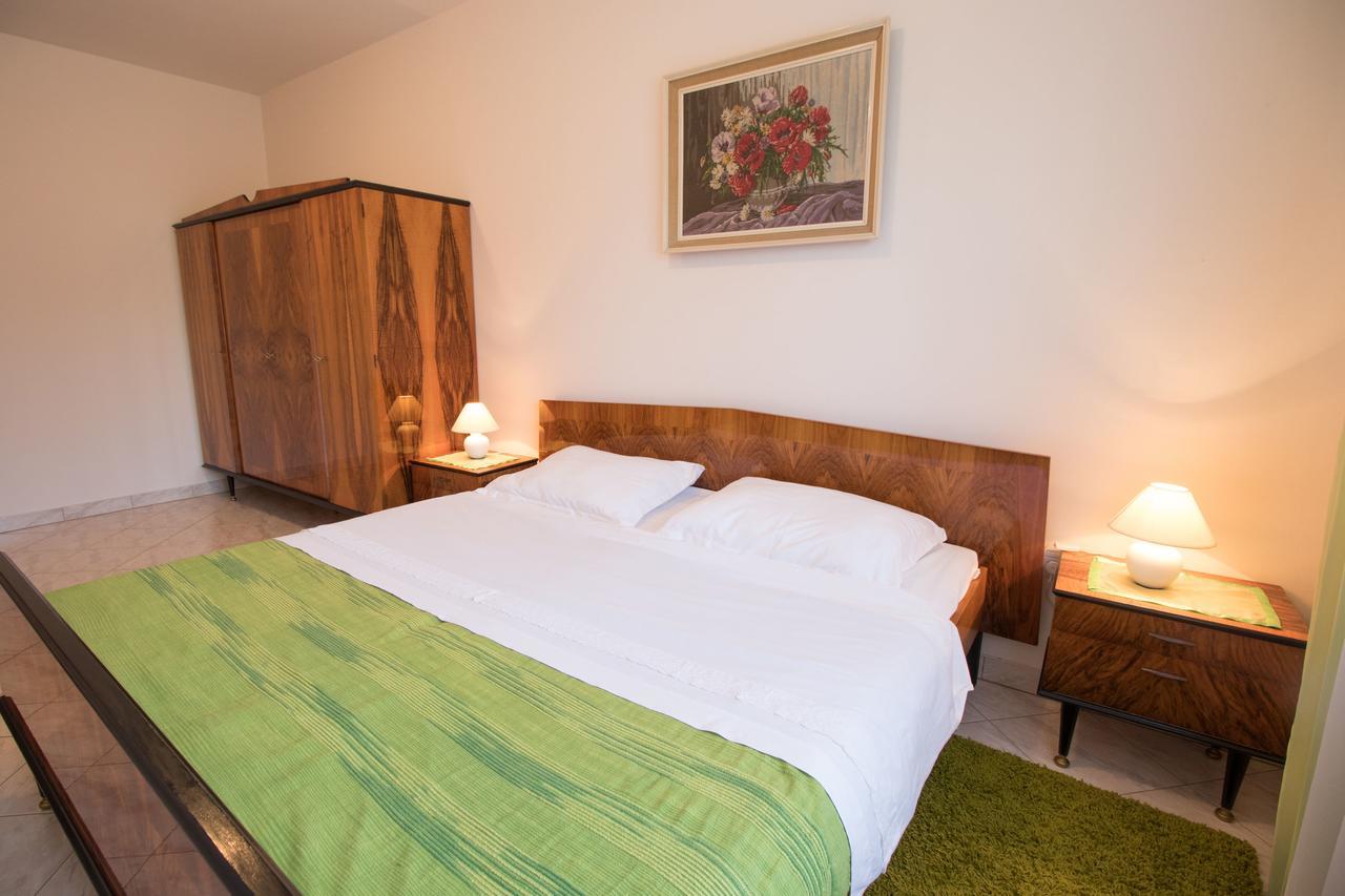 Apartments Laura Матулі Екстер'єр фото