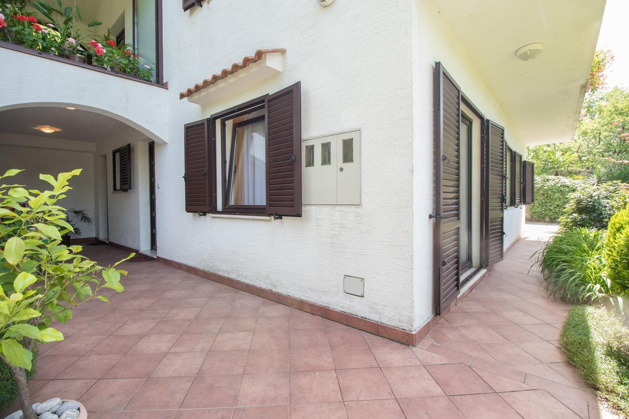 Apartments Laura Матулі Екстер'єр фото