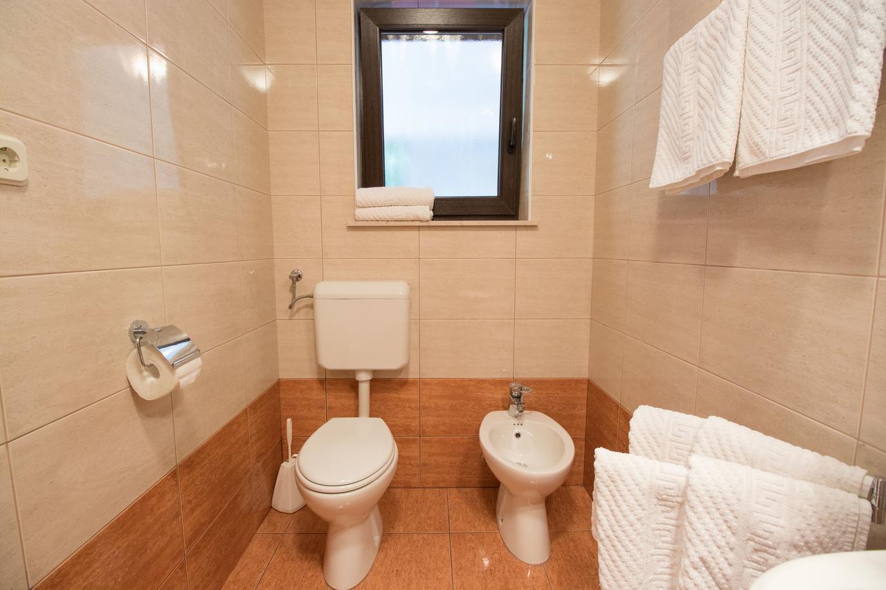 Apartments Laura Матулі Екстер'єр фото