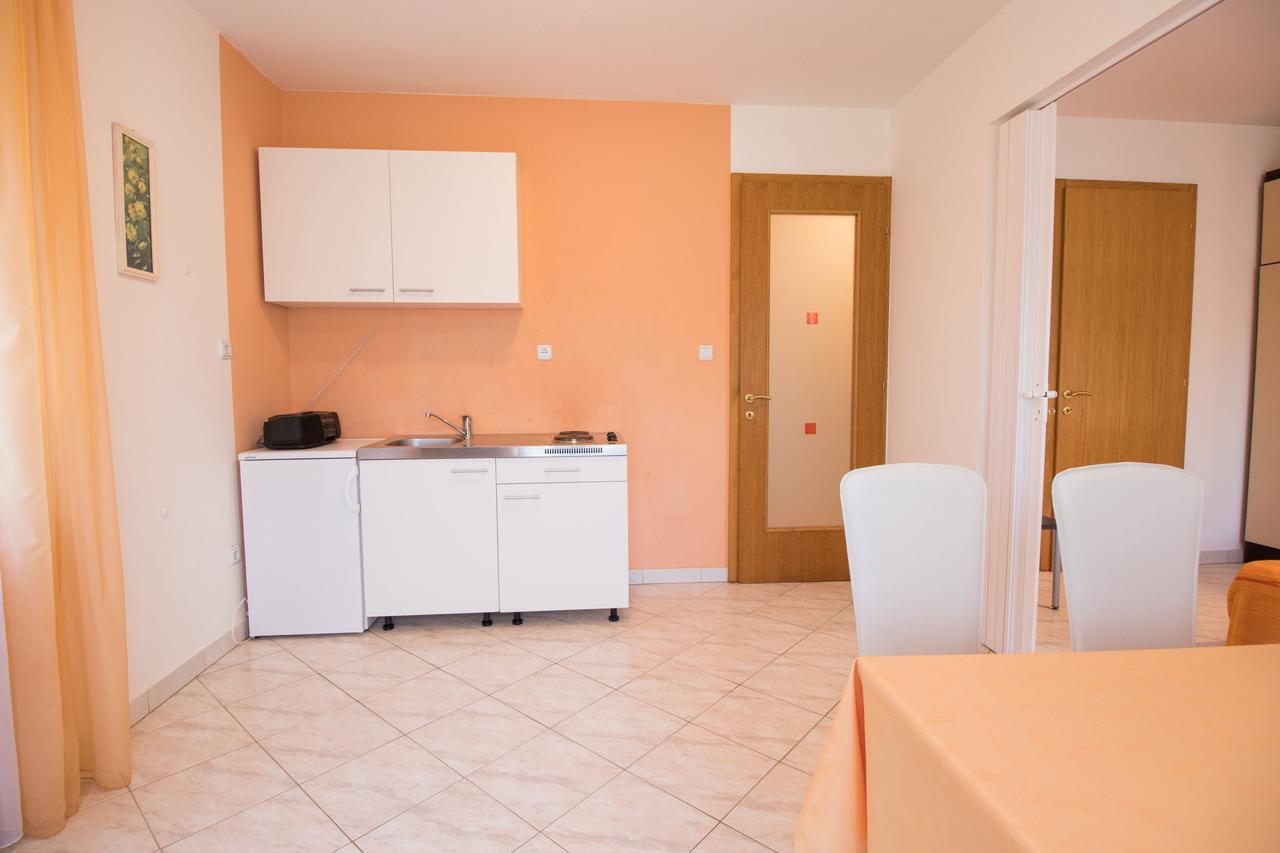 Apartments Laura Матулі Екстер'єр фото