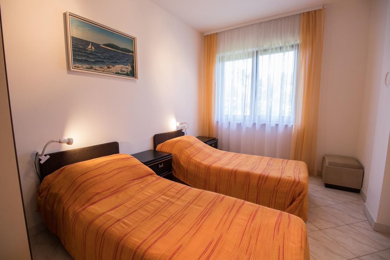 Apartments Laura Матулі Екстер'єр фото